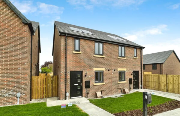 Apparto Semi Detached
